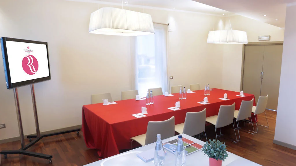 الفندق رامادا بلازا ميلانو - ميلانو